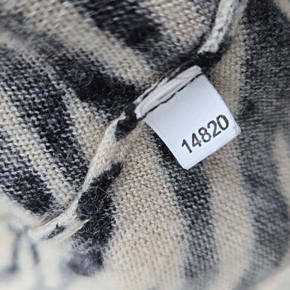 WILLI SMITH Black and Cream Zebra Print Top Silk Wool Blend, Size M. Like New! - Picture 7 of 11